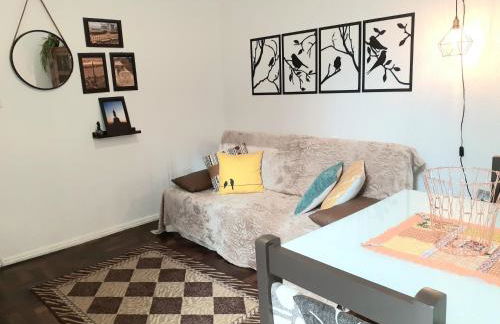 Amplo, aconchegante e pertinho de tudo - Foto 14