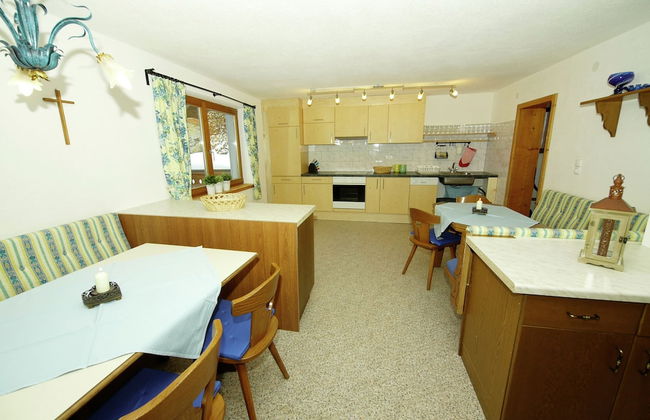 Spacious Holiday Home in Kappl With Terrace - Foto 13