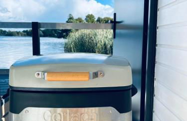 Waterview - Schwimmendes Ferienhaus auf dem Wasser mit Blick zur Havel, inkl Motorboot zur Nutzung - Foto 2