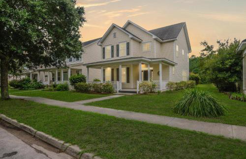 Happy in Old Town Bluffton - Photo 47