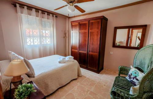 A un metro Sevilla. - Foto 28