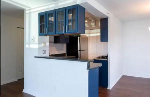 Modern 2bed 2 bath heart of Townson suite - Foto 2