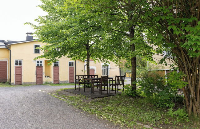 A bright wooden studio for four - Foto 14