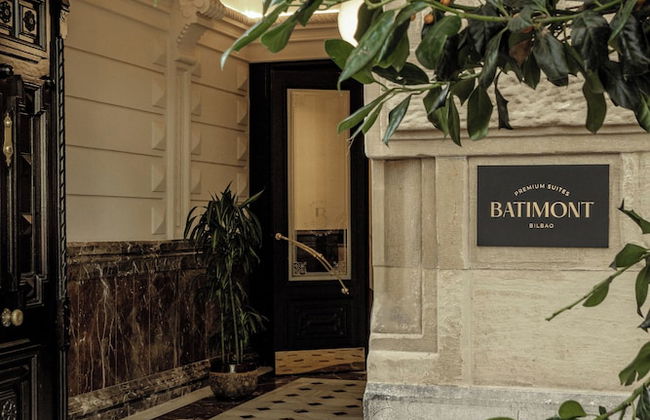 Batimont Suites & Apartments - Photo 31