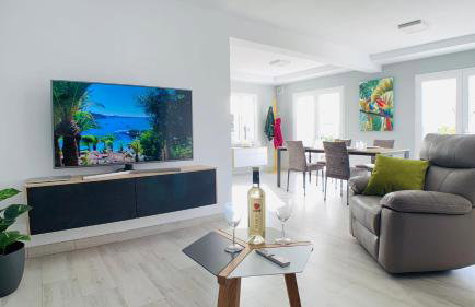 Casa Solaris at Anfi Beach with Private Terrace, Pool & Netflix - Photo 11