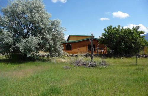 Emigrant Cabin on 10 Acres with BBQ and Peaceful Views - Foto 21