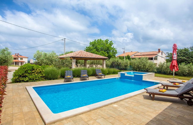 Villa in Medvidici With Pool Near Porec Beach - Foto 14