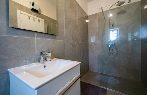 Villa Mirage with Private Heated Pool - Photo 24