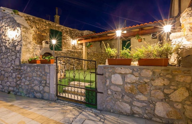 Large Holiday Home With Private Pool, Wellness & Sea View - Foto 27