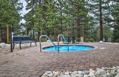 Modern Mammoth Lakes Condo Ski, Hike, and More! - Photo 3