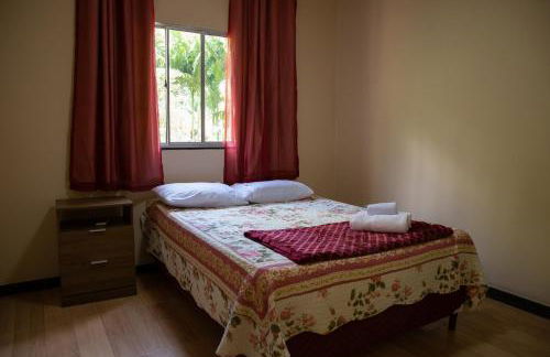 Sitio encantador e tranquilo com churrasq e Wi-fi - Foto 1