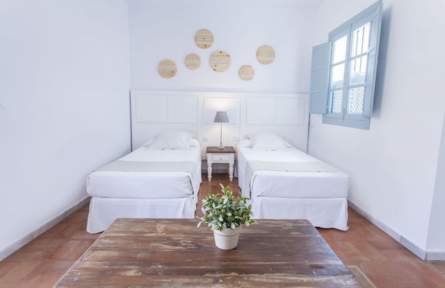 Apartamentos Suites Santa Cruz - Foto 3