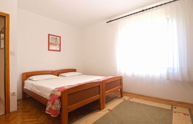 Apartment 1644 - Photo 3