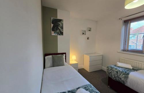 Spacious 3BR Sleeps 6 Ideal for All Stays - Foto 5