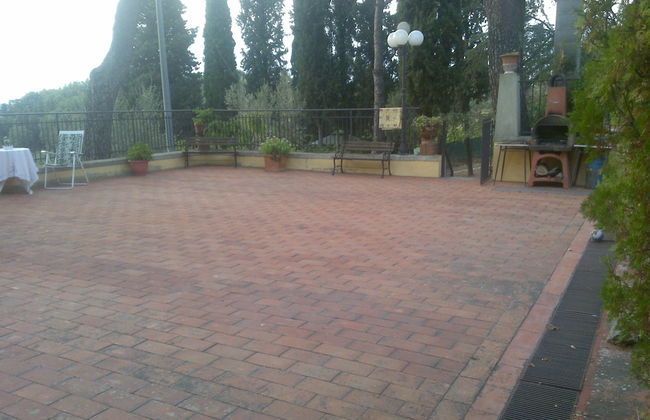 Villa Firenze Casa Serena - Photo 32