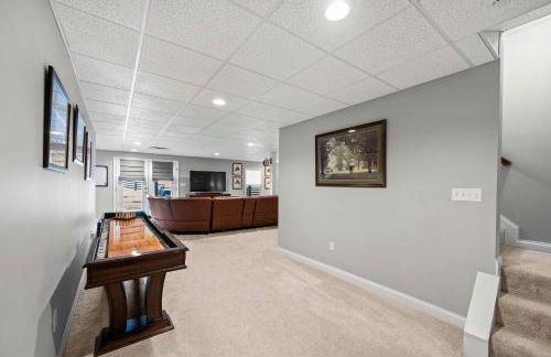 Country Home with Hot Tub Fire Pit for 10 Guests - Foto 29