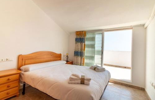 Global Properties, Adosado en primera linea de playa con vistas al mar - Foto 36