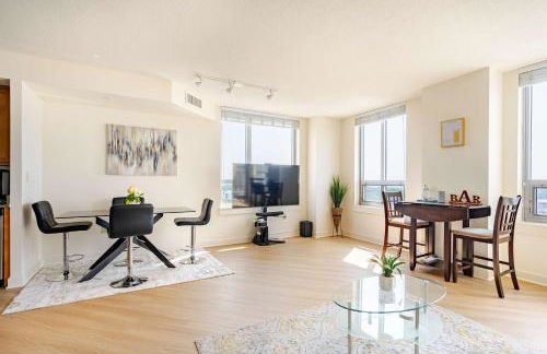 Downtown Silver Spring 2BR Skyline Balcony Suite Walkable to DC Metro LuxePad - Foto 9