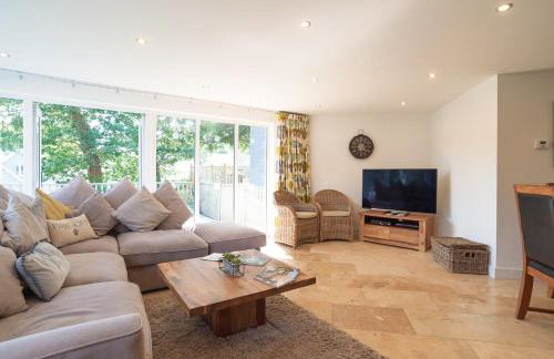 Trewhiddle Retreat V25 by Together Travel - Luxury 4-Bedroom Villa - Foto 8