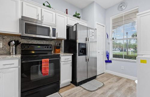 Great Town Home with Lazy River - Foto 35