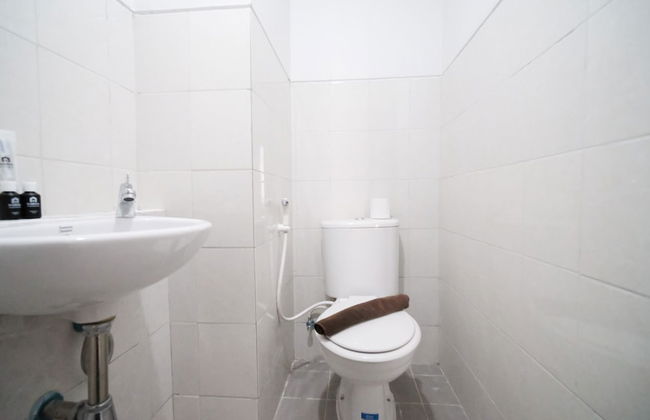 New Studio Apartment With Strategic Location At Suncity Residence - Foto 11