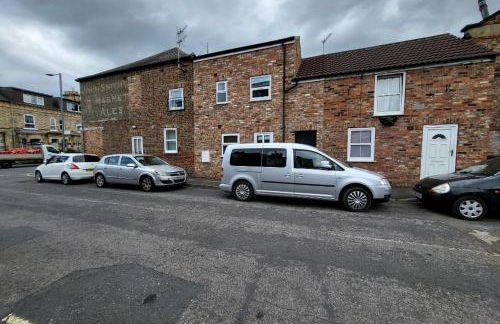 The Terrace - Beautiful 1-Bed with Roof Terrace Pass the Keys - Photo 25