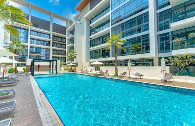 Aya - Awe-inspiring 2BR in City Walk with Balcony - Photo 31