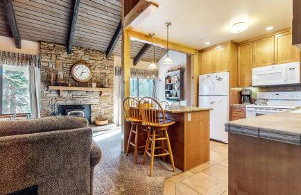 Discover 4 - Photo 5