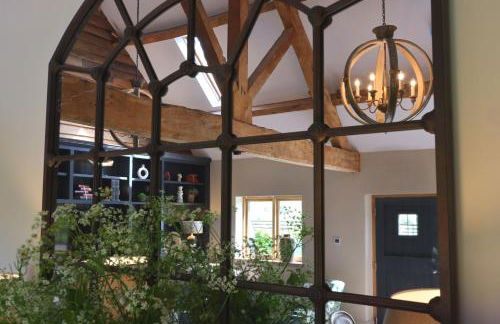 Coach House - Photo 3