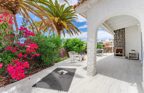 Private Holiday House with Ocean View Garden 7min to Bahia Beach Costa Adeje - Photo 2