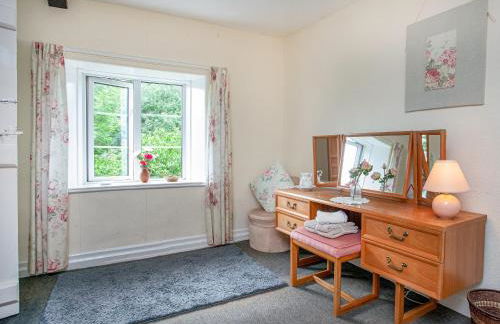 East Hook Holiday Cottages - Clover Cottage - Photo 13