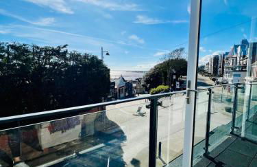 Stylish 3 Bed Apt Sea Views Near the Beach 2B - Foto 63