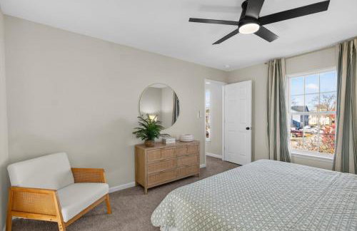 3BR 2'5 BA King Suite Fenced Yard Parking - Foto 12