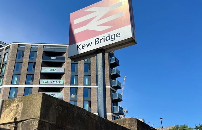 New Spacious 4 Bed Apartment in Kew Bridge - Foto 35