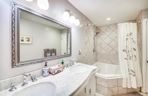 Waterfront Home with Dock and Yard in Hampton! - Foto 19