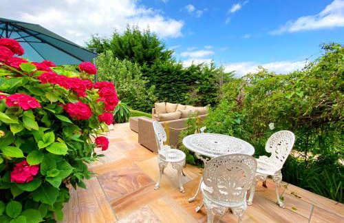 The Town House at Muntham- Luxury Holiday Home with Hot Tub - Photo 25