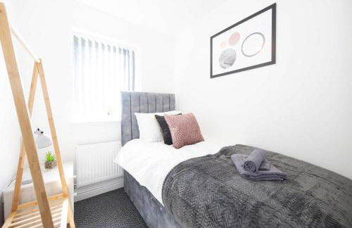 Contemporary 3 Bedroom Home with Garden & Parking - Foto 15