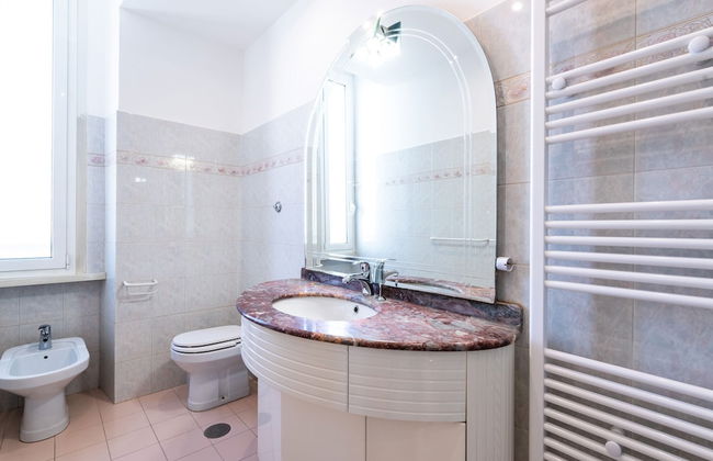 Casa Emme in Rome With 2 Bedrooms and 1 Bathrooms - Photo 17