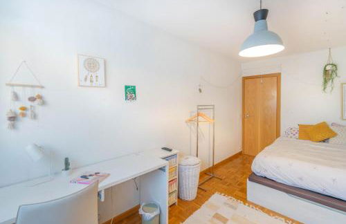 Acogedora habitación en apartamento con terraza - Photo 17