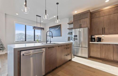 Mountain House PC, Snowy Lake Views Private Hot Tub, New Build, Jordanelle Lake! - Foto 21