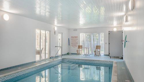 The Beeches - Photo 2