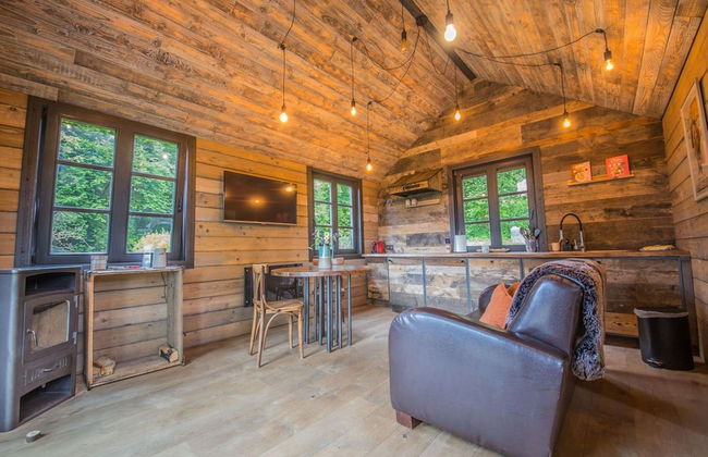 Holiday Home in Ferrieres With Garden - Photo 8