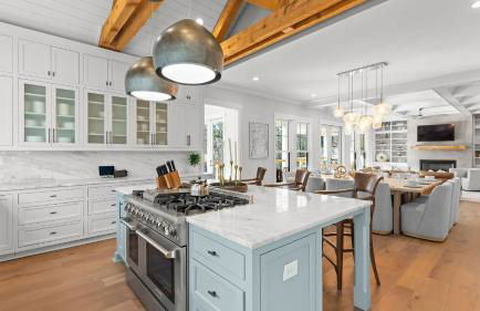 Livin' Large Lake Norman Estate w/ Pool, Dock, Game Room & Scenic Views - Foto 42