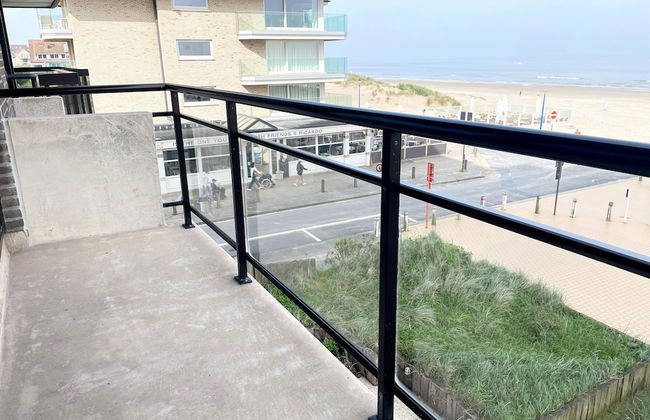 Apartment in Nieuwpoort by the Beach - Photo 6