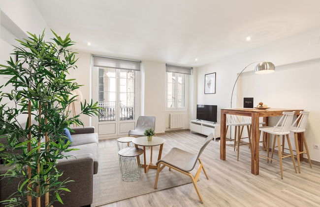 Sitges Group Blue and White - Photo 64