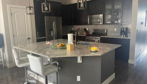 4BR Home close to Airport - Foto 2