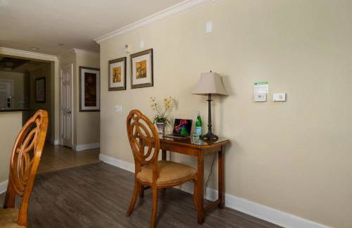 Golf Course Pool Covered patio 6MI to Disney - Foto 10