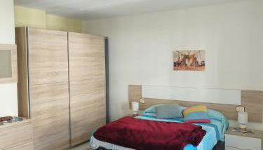 PRECIOSA CASA DE 4 HABITACIONES EN PLENO CORAZÓN DEL CAMINO DE SANTIAGO! - Foto 3