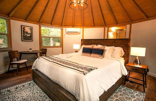 Deluxe Yurt Rental Ideal for Glamping near Austin - Foto 11