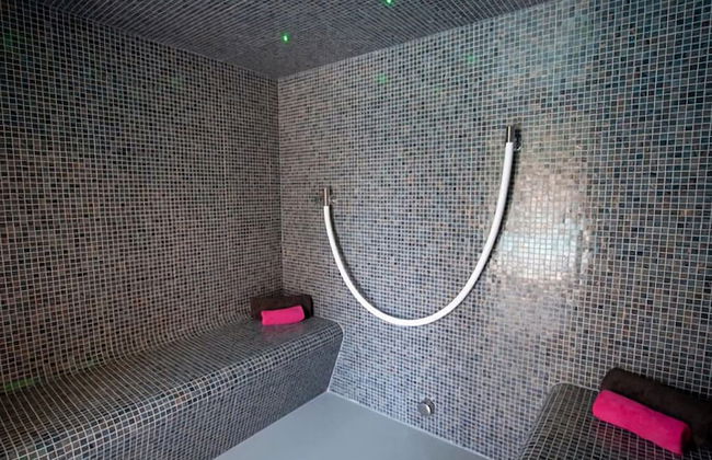 Villa With Swimming Pool in Erembodegem - Photo 30